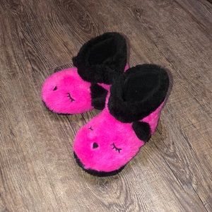 🍁Nicole Miller Slippers: 5/6